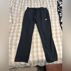 Black Nike sweatpants